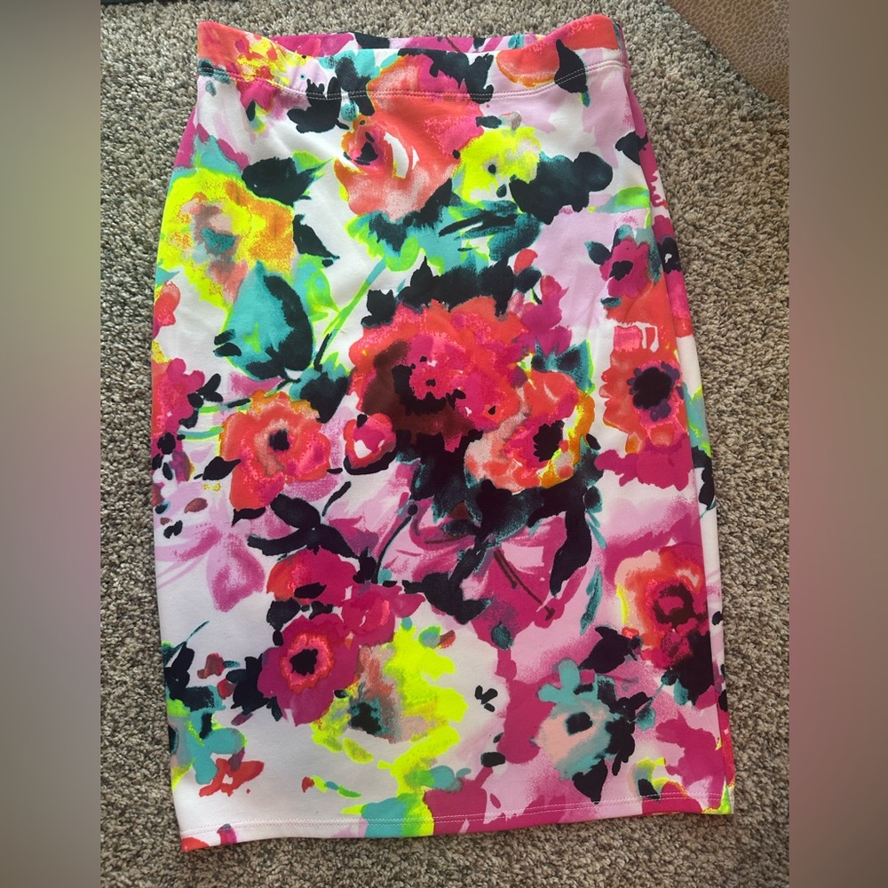 Modern Vintage Multicolor Floral Pencil Skirt